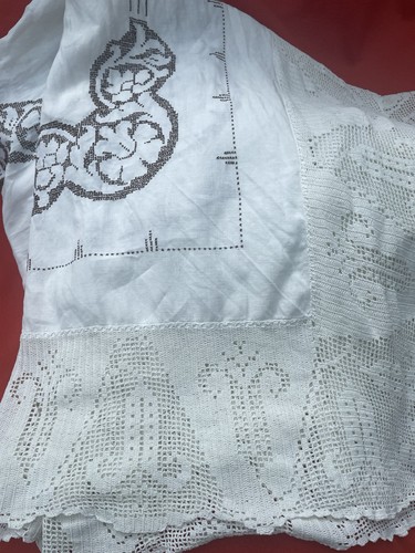 Vintage cotton tablecloth - cotton?,