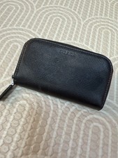 PRADA wallet / Zip Saffiano