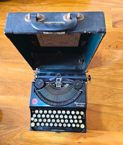 Remington vintage portable - vintage,