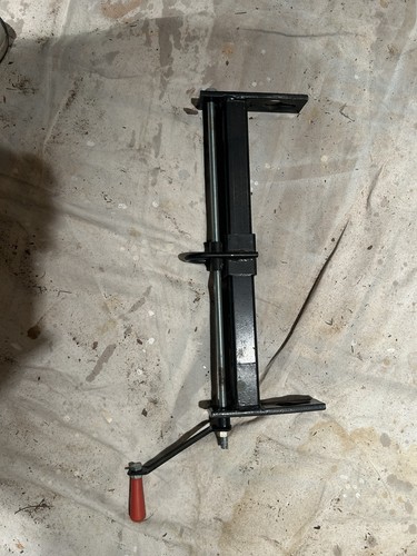Engine hoist leveler - hoist,