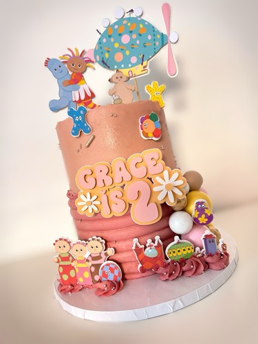 The night garden - in, cake