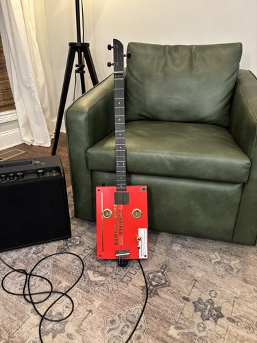 String cigar box guitar - string,