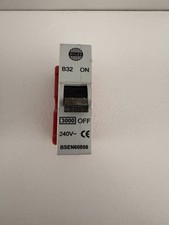 WYLEX 32 AMP MCB - PUSH PLUG