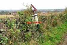 PHOTO  2004 OLD ROAD SIGN  NEAR GIRSBY GREENS I WOULD IMAGINE FEW OF THESE SURVI