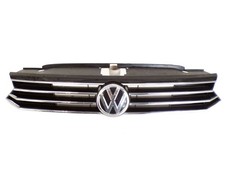 VW Passat Front Grill