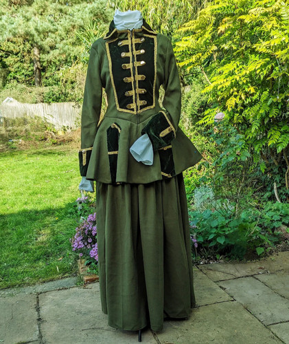 Georgian riding habit horse - riding,