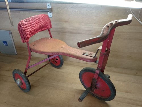 Triang three wheel trike - triang, barn