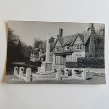 WADDESDON War Memorial –