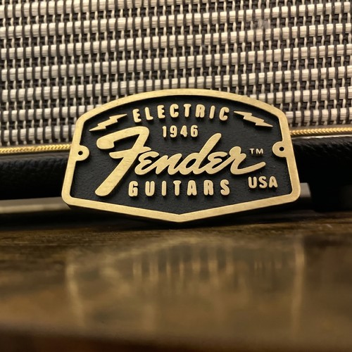 Fender guitar logo - logo, gold