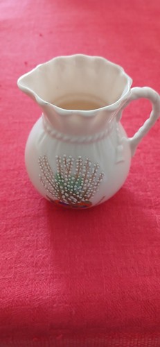 Vintage small ceramic - small,