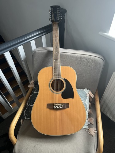 Ibanez string guitar - 12,