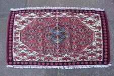 Fine Vintage Traditional Hand