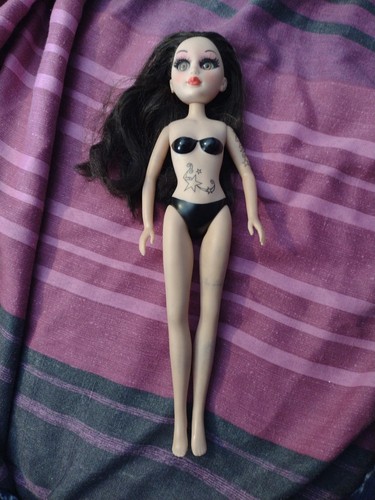 Tania brown hair - tania,