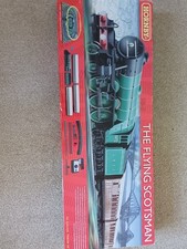 HORNBY R1167 OO GAUGE - THE FLYING SCOTSMAN TRAIN SET - DCC READY