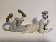 Vintage Large Lladro Clown Lying Down With Foot Beach Ball VGC