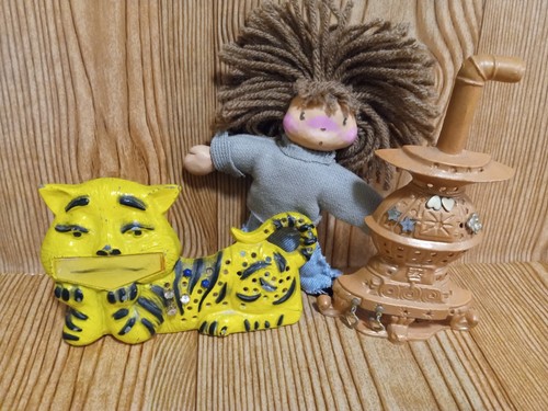 Vintage cast iron metal cat - cast,
