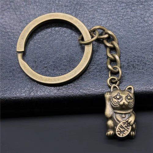 Lucky cat good - lucky,