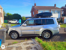 Large 470L Halfords Advanced Jet Black Roof Box
