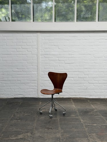 Early arne jacobsen series - early, 7