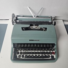 Vintage Olivetti Lettera 32