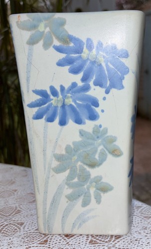 Conwy pottery spongeware vase - conwy,
