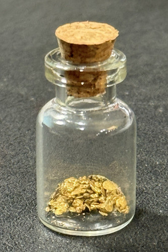 Gold nuggets treasure glass - nuggets, in