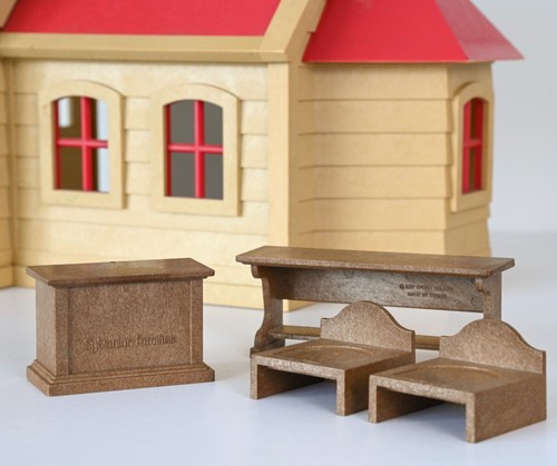Sylvanian school desk - school,