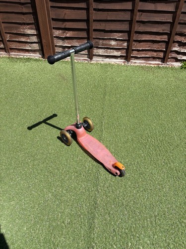 Micro mini delux three wheeled - mini,