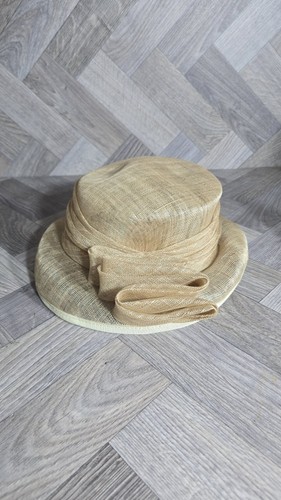 Debenhams hat box special - hat,