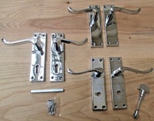 TRADITIONAL VICTORIAN SCROLL