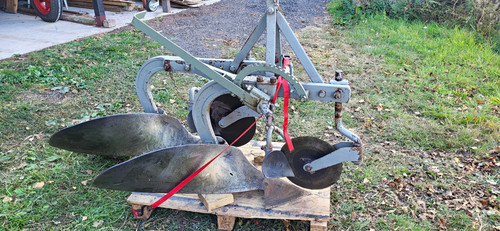 Ferguson furrow match - furrow,
