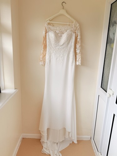 Pronovias glamorous laces - pronovias,