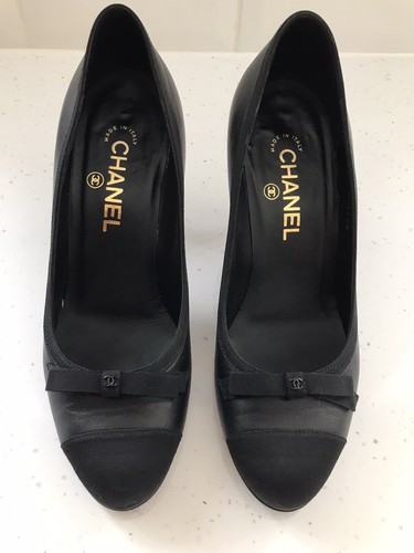 Chanel black vintage lambskin - chanel,