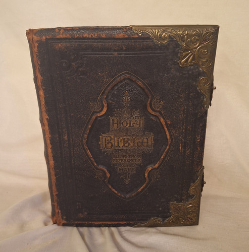 Holy bible national - holy,