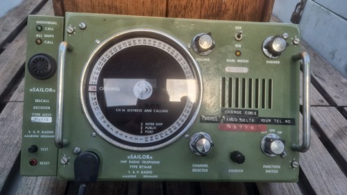 Sailor type rt144b radio - sailor,