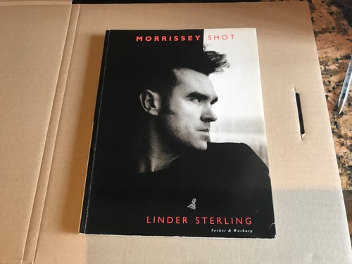 Morrissey shot by linder - ,