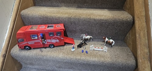 Dickie mercedes benz - dickie, horse