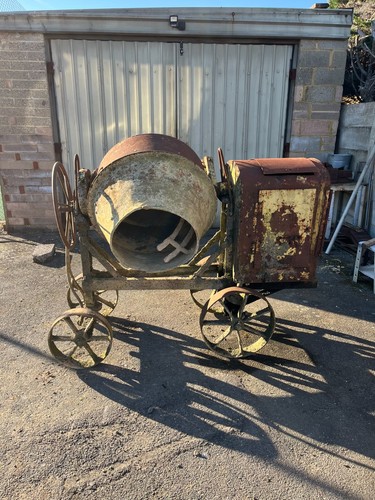 Diesel site cement mixer - diesel,