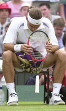 Nike court Roger Federer