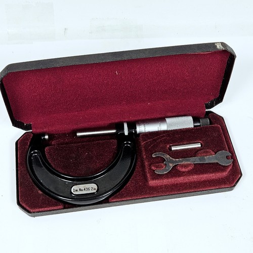 Micrometer starrett with case - starrett,