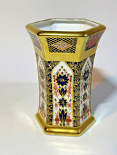 Royal Crown Derby Imari 1128