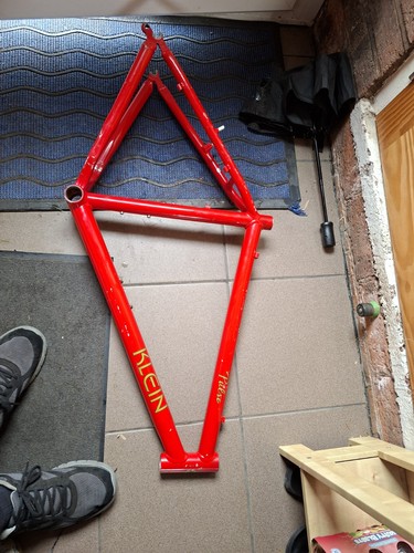 Klein pulse frame - 19",