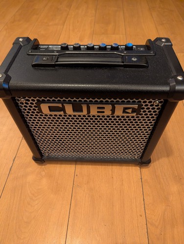 Roland cube 10gx - -, compact