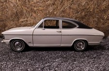 Revell 1/18 Opel