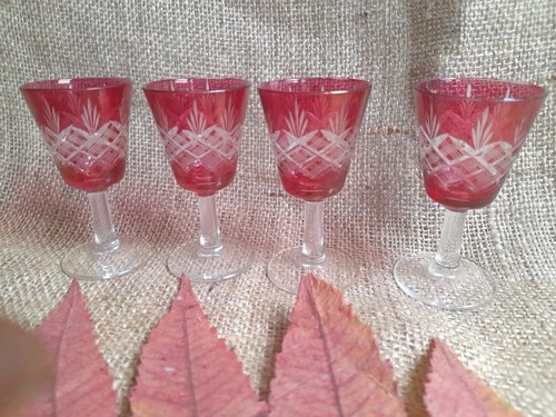 4xvintagw small cut crystal - ,