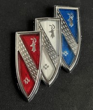 BUICK RIVIERA VINTAGE TRI