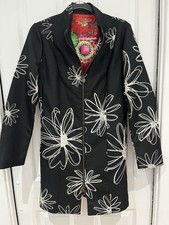 Fabulous Desigual Black/White