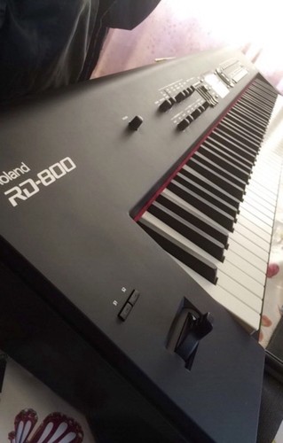 Roland rd800 stage - piano, with