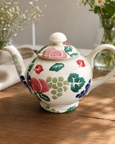 Royal winton bordeaux teapot - winton,