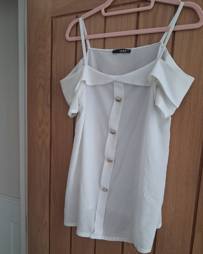 Quiz white cold shoulder - quiz,